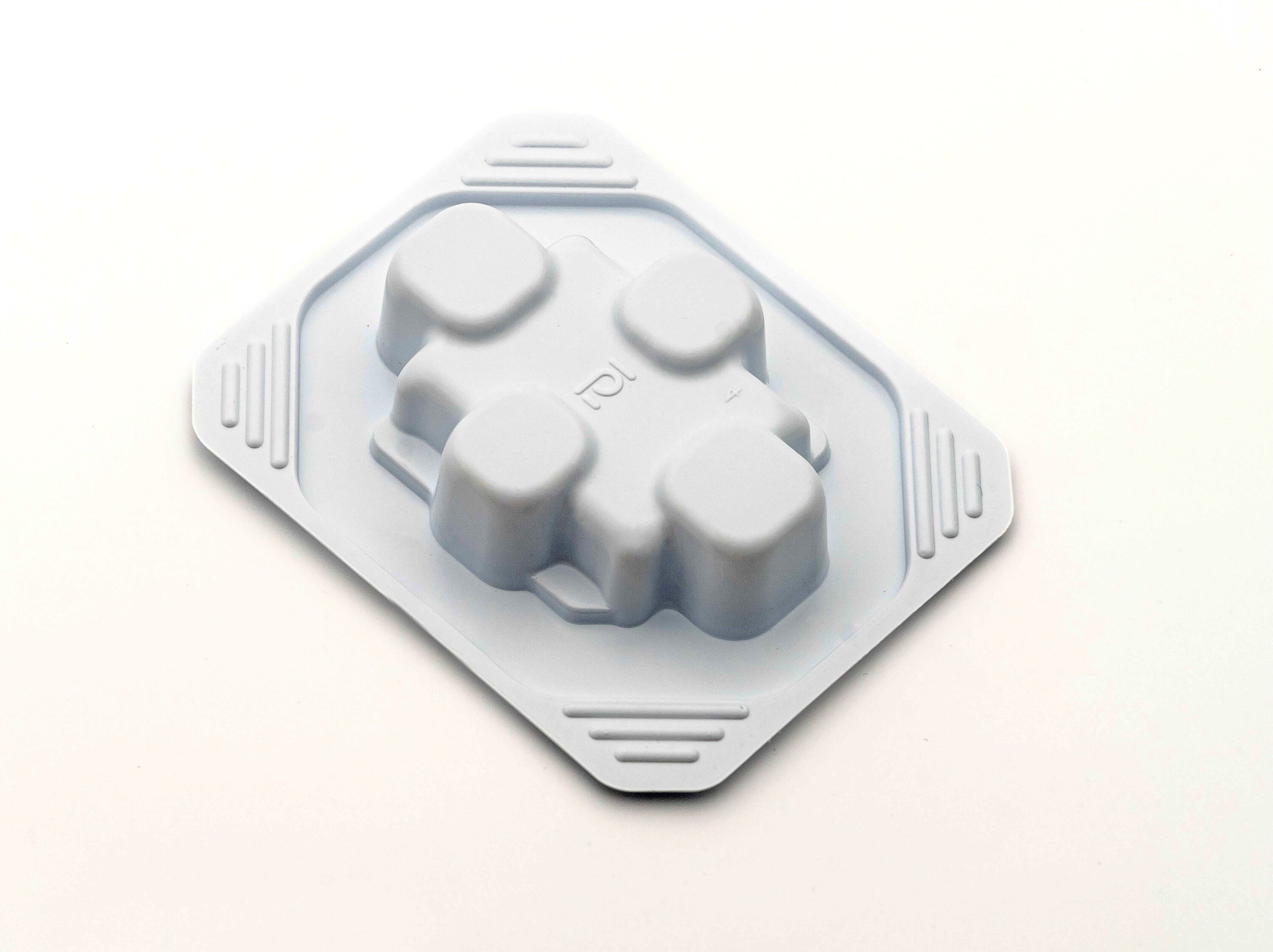 Medical device tray